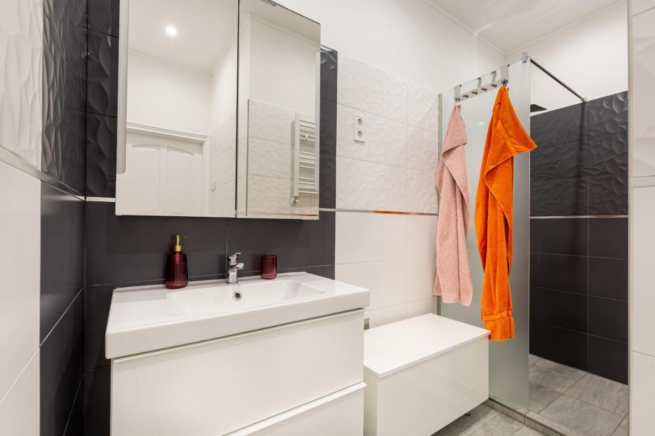 F24 Ferenc Apartment ブダペスト エクステリア 写真