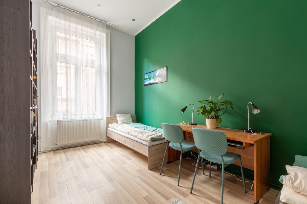 F24 Ferenc Apartment ブダペスト エクステリア 写真