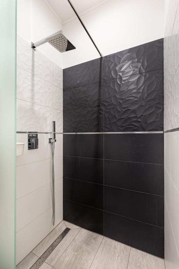 F24 Ferenc Apartment ブダペスト エクステリア 写真
