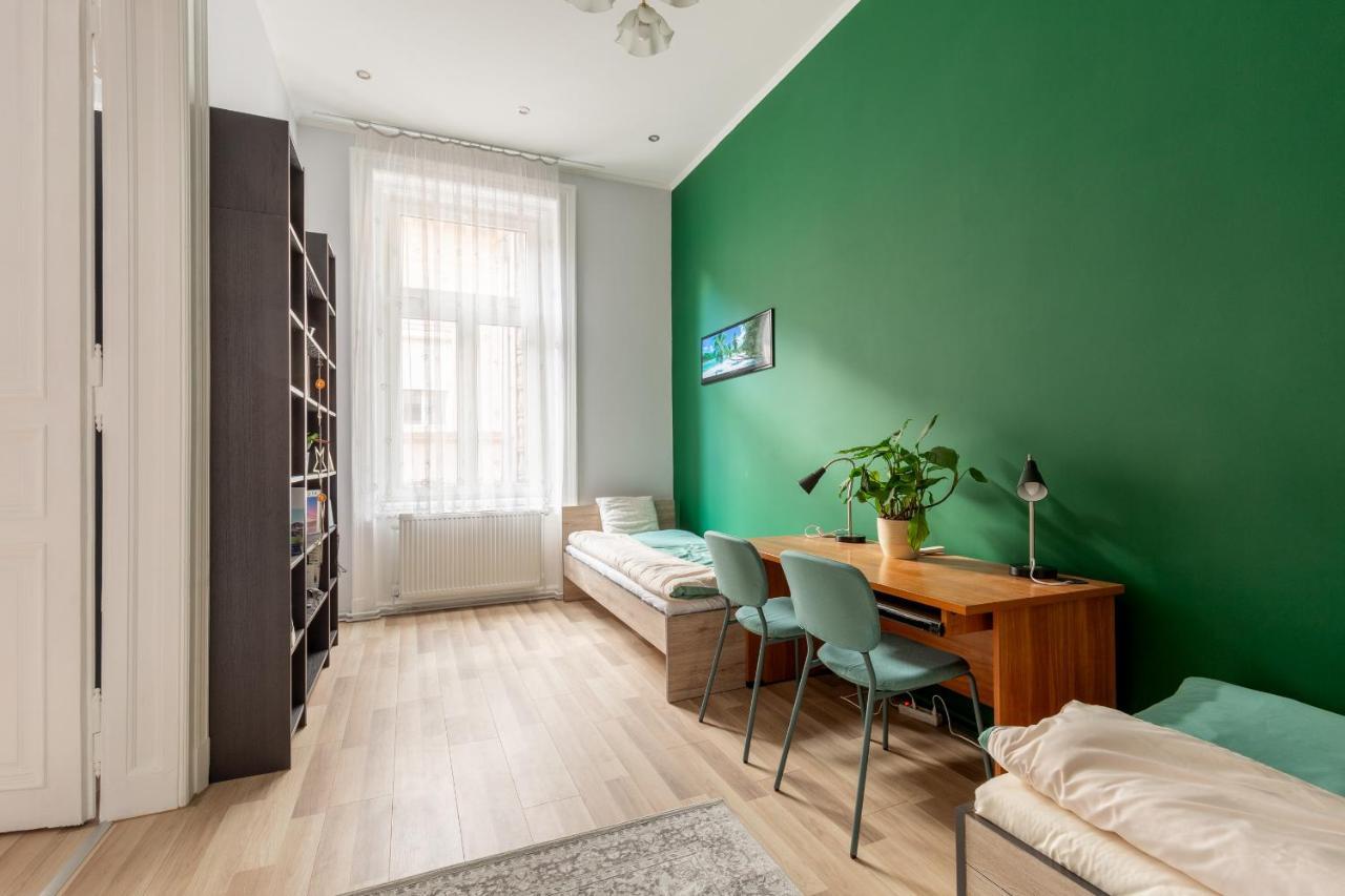 F24 Ferenc Apartment ブダペスト エクステリア 写真